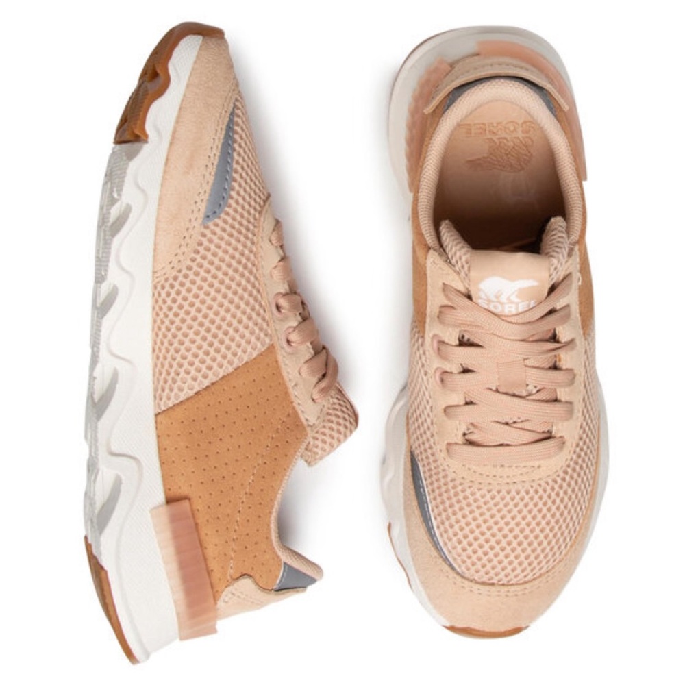 Neutral or Tan Sorel Kinetic Lite sneaker 7.5